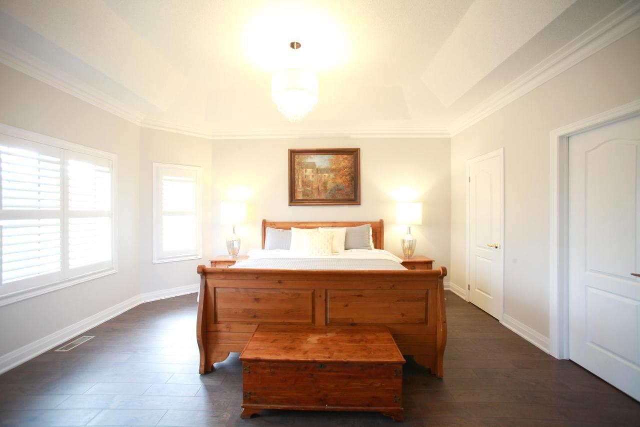 Beautiful 4 Bedroom Upper Unit Of Home, No Shared Spaces ジョージタウン エクステリア 写真