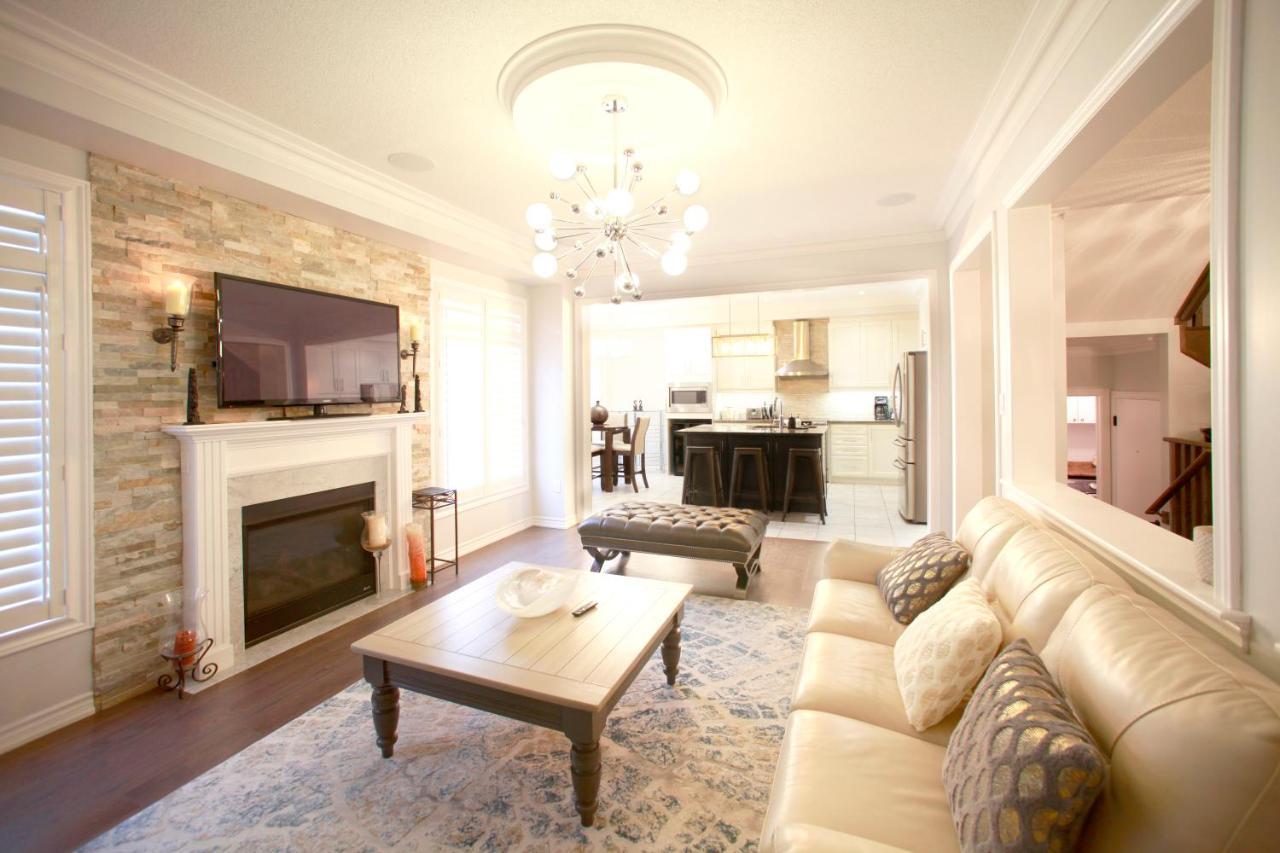 Beautiful 4 Bedroom Upper Unit Of Home, No Shared Spaces ジョージタウン エクステリア 写真