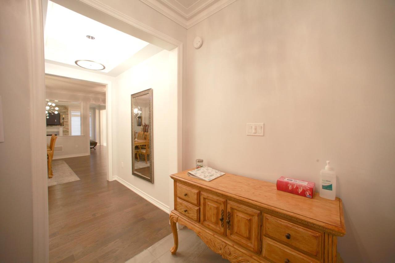 Beautiful 4 Bedroom Upper Unit Of Home, No Shared Spaces ジョージタウン エクステリア 写真